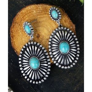 Turquoise Austin Nights Silvertone earrings, new!